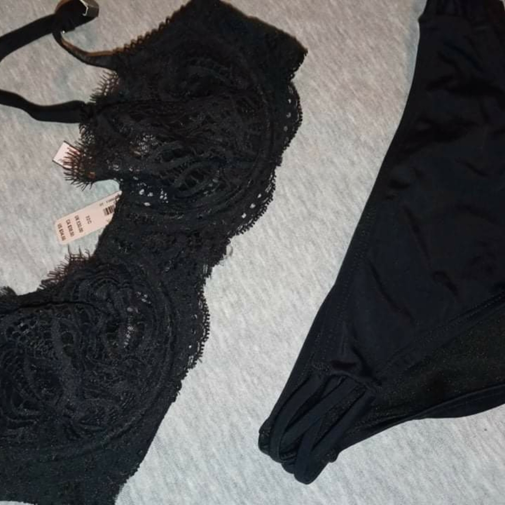 Bathing suit - Picture 2 of 3